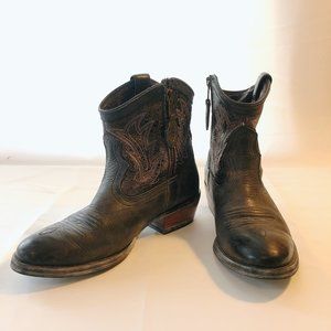 Ariat Billie Distressed Ankle Boots